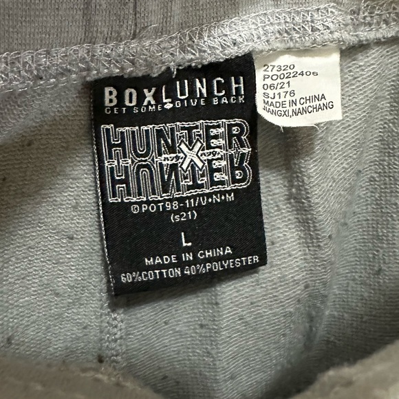 Hunter X Hunter sweat shorts in Large - Picture 2 of 3